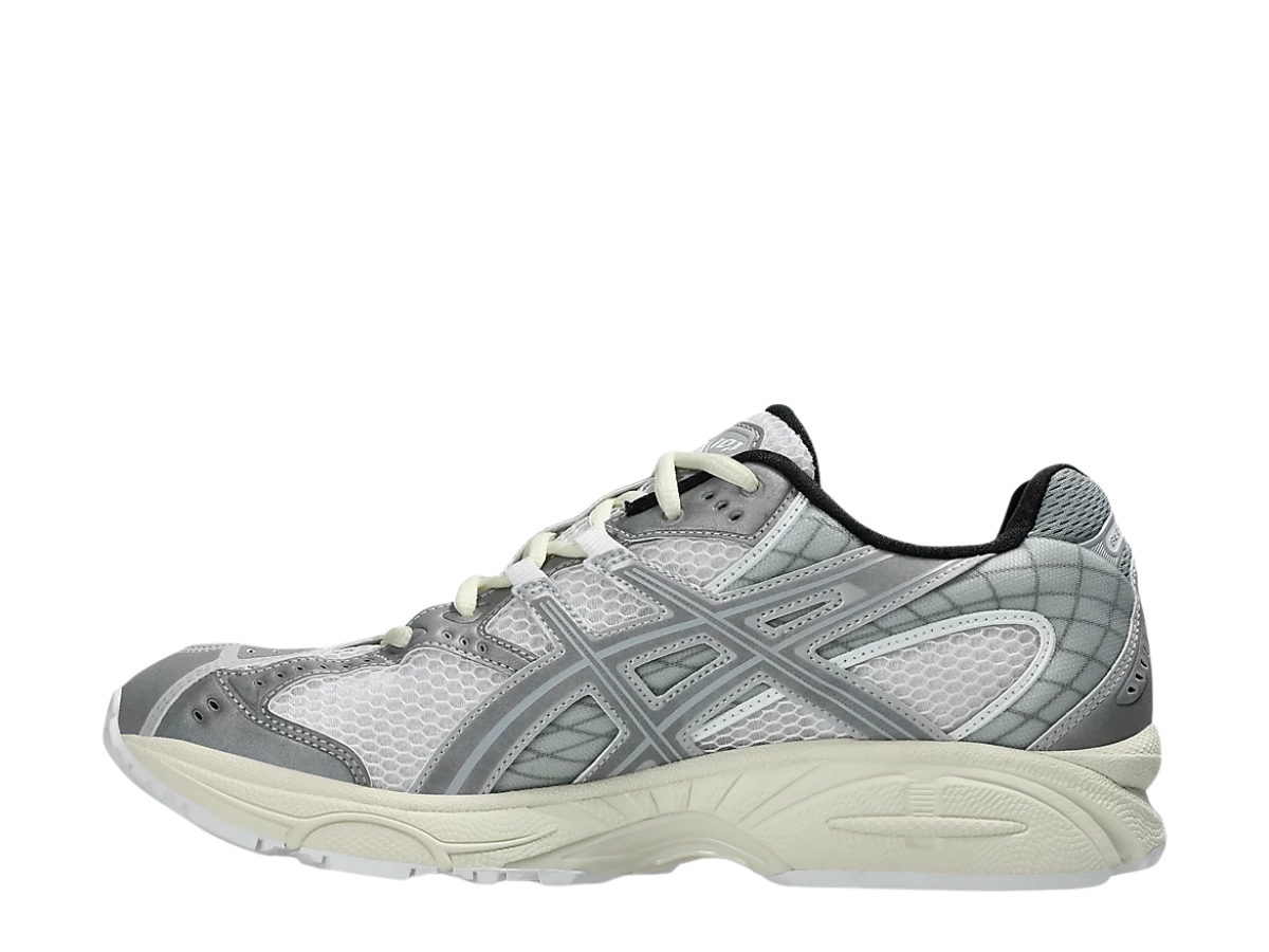 https://d2cva83hdk3bwc.cloudfront.net/asics-gel-nimbus-10-1-min-nano-w-2.jpg