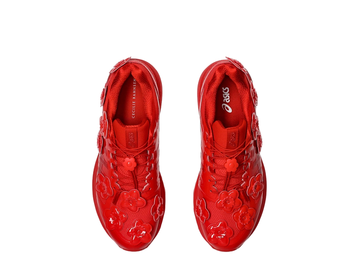https://d2cva83hdk3bwc.cloudfront.net/asics-gel-terrain-cecilie-bahnsen-red-3.jpg