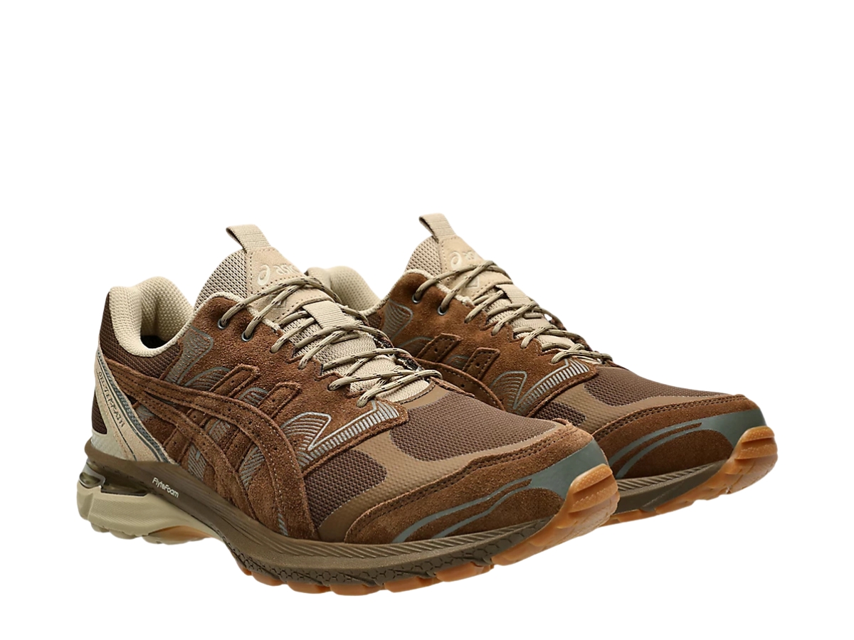 https://d2cva83hdk3bwc.cloudfront.net/asics-gel-terrain-gore-tex-nonnative-3.jpg