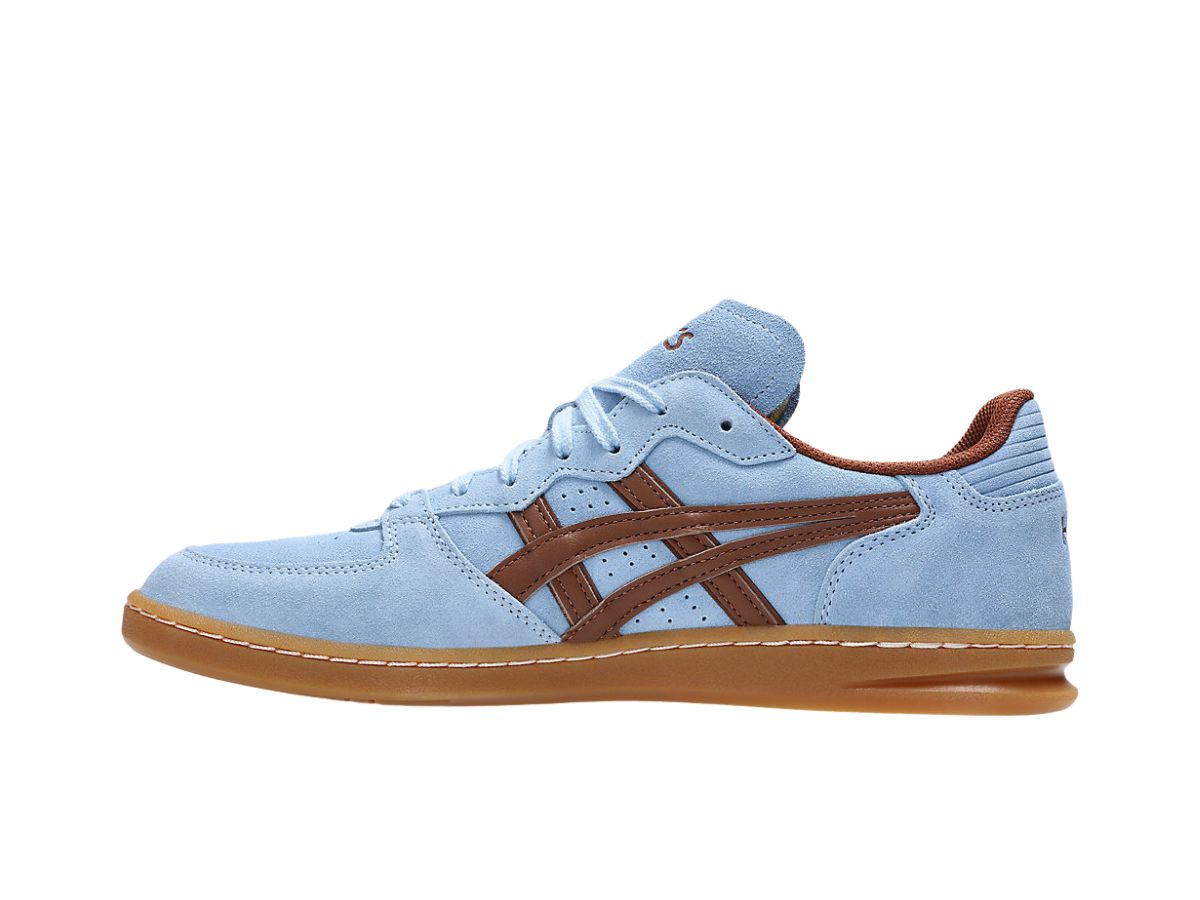 https://d2cva83hdk3bwc.cloudfront.net/asics-hay-x-skyhand-og-chambray-blue-tortoise-shell-2.jpg
