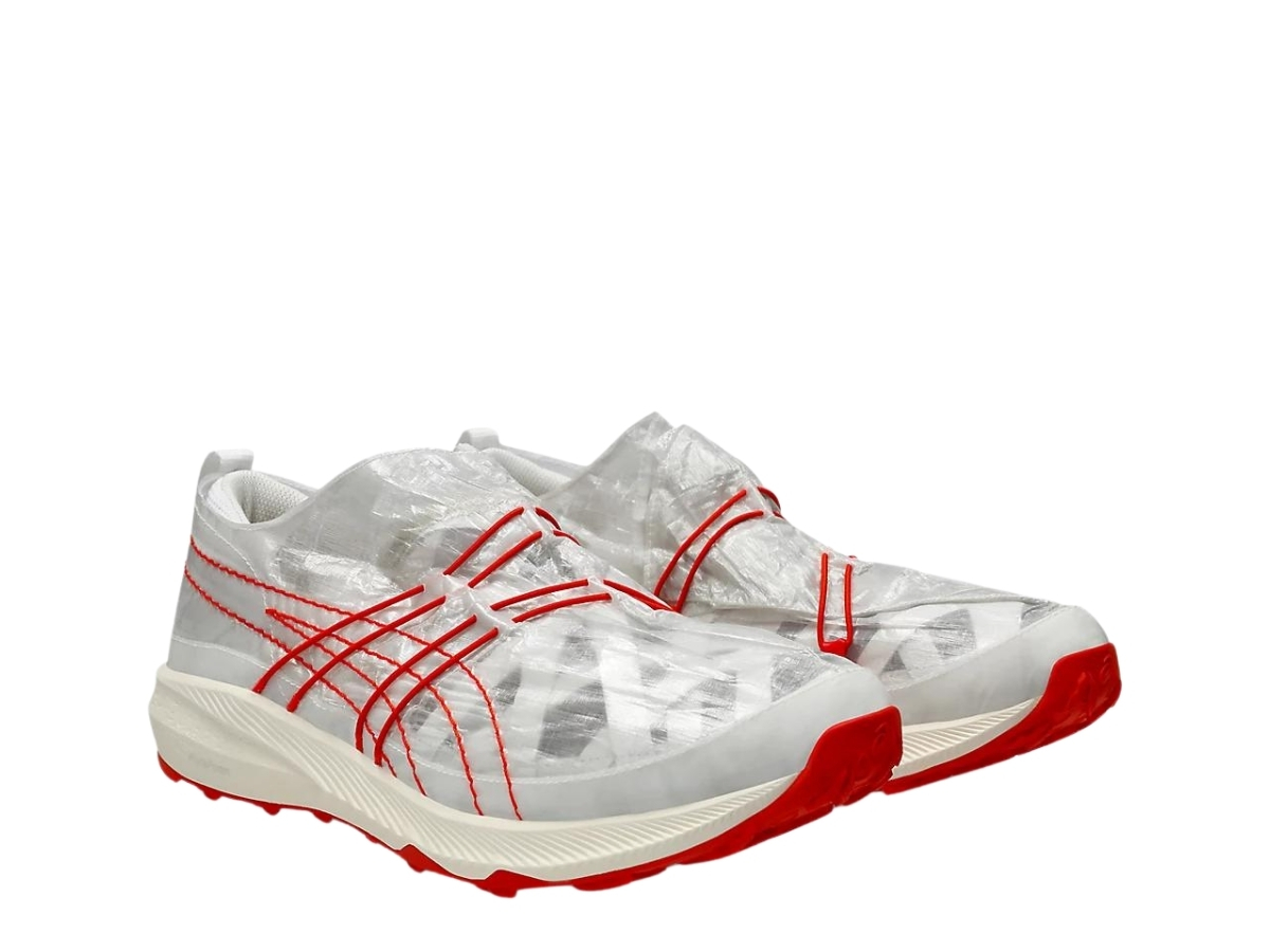 https://d2cva83hdk3bwc.cloudfront.net/asics-kengo-kuma-x-archisite-oru-white-white-3.jpg