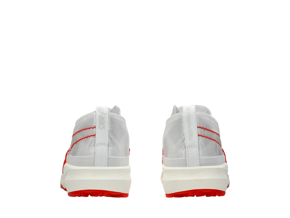 https://d2cva83hdk3bwc.cloudfront.net/asics-kengo-kuma-x-archisite-oru-white-white-5.jpg