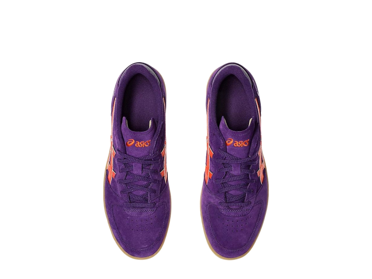 https://d2cva83hdk3bwc.cloudfront.net/asics-skyhand-og-midnight-plum-koi-5.jpg