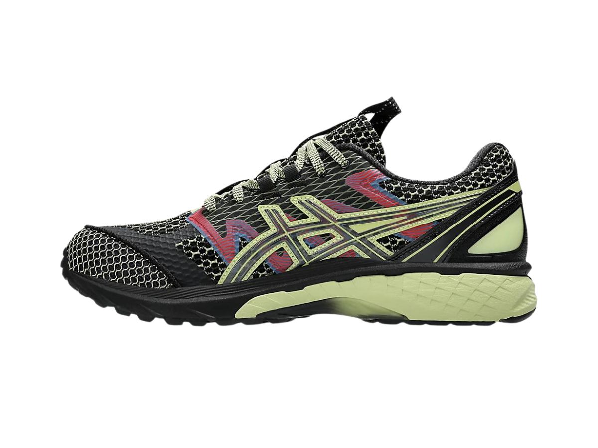 https://d2cva83hdk3bwc.cloudfront.net/asics-us4-s-gel-terrain-black-neon-lime-2.jpg