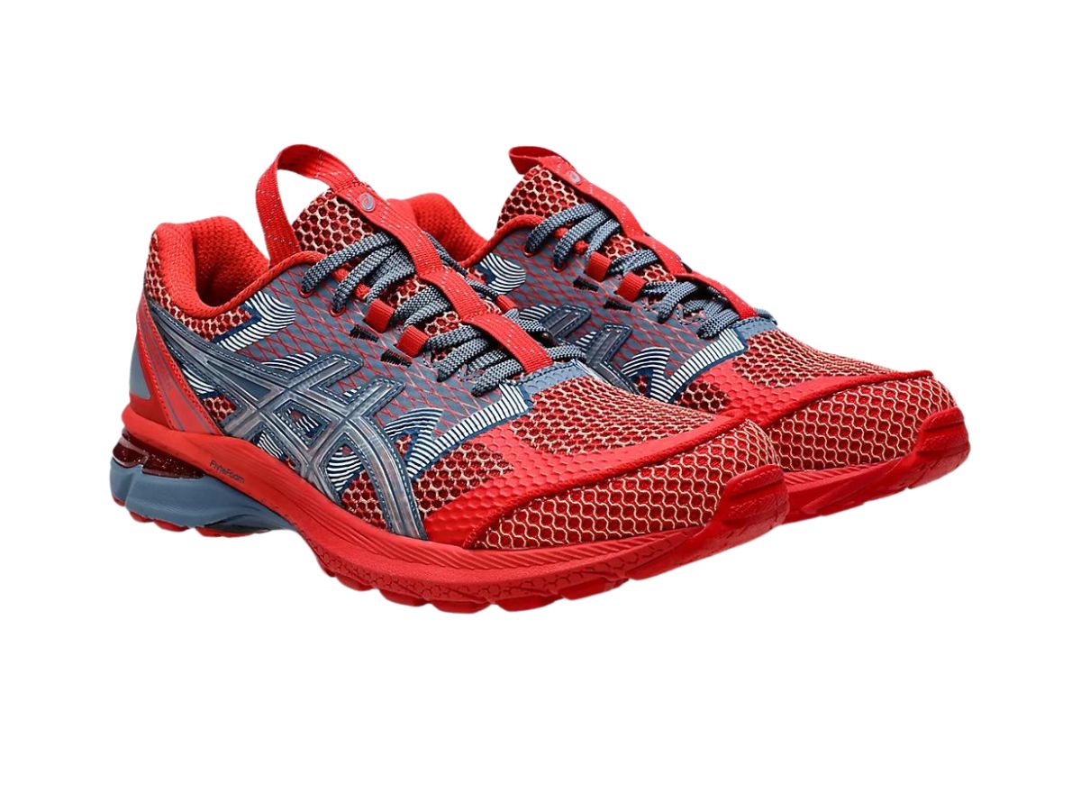https://d2cva83hdk3bwc.cloudfront.net/asics-us4-s-gel-terrain-classic-red-wood-crepe-3.jpg