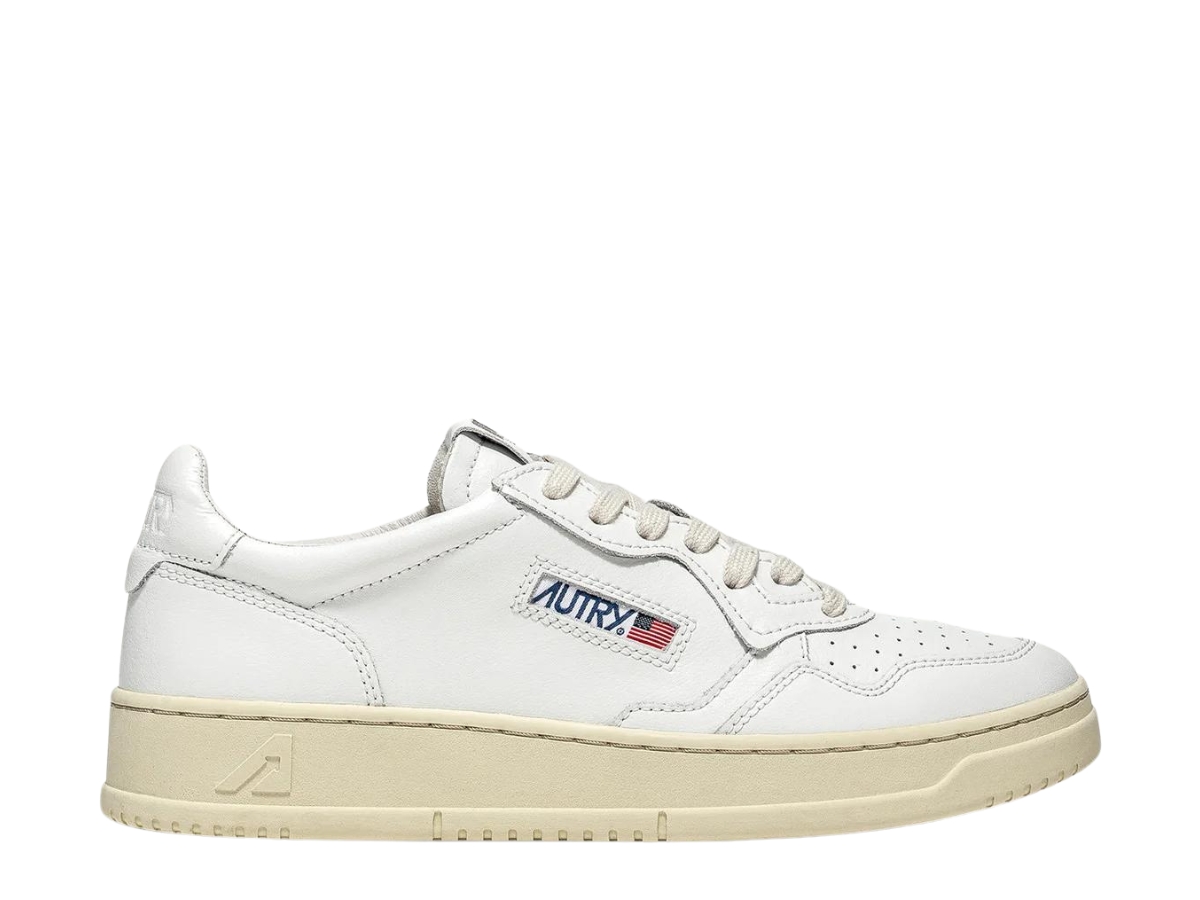 SASOM | รองเท้า Autry Medalist Low Leather Sneakers White เช็คราคาล่าสุด