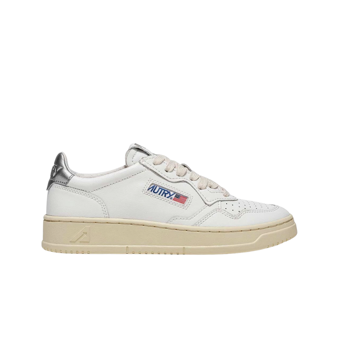 https://d2cva83hdk3bwc.cloudfront.net/autry-medalist-low-leather-sneakers-white-silver-2.jpg