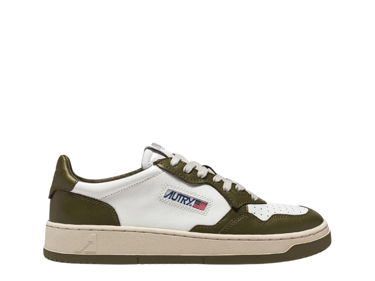 https://d2cva83hdk3bwc.cloudfront.net/autry-medalist-low-sneakers-in-two-tone-leather-color-white-and-oliva--1.jpg