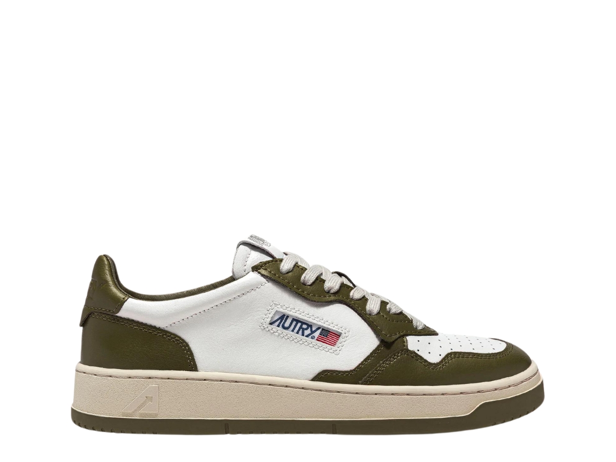 Autry Medalist Low Sneakers In Two-tone Leather Color White
