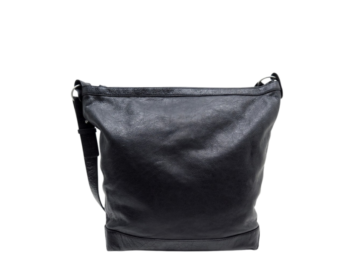 https://d2cva83hdk3bwc.cloudfront.net/balen-habbbmcdcb-balenciaga-messenger-cross-day-classic-black-2.jpg