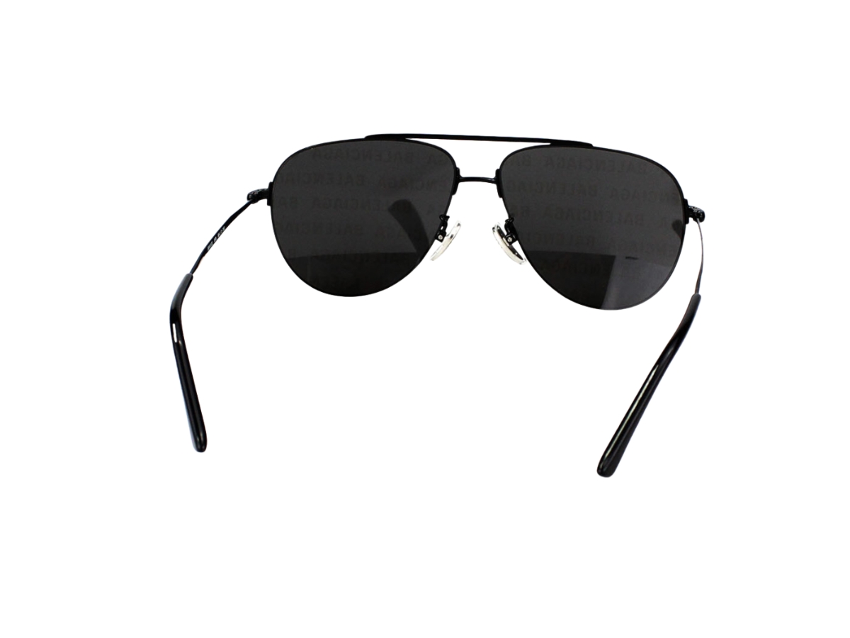 https://d2cva83hdk3bwc.cloudfront.net/balenciaga-bb0013s-008-59-sunglasses-in-black-metal-frame-lettering-with-lettering-grey-lenses-4.jpg