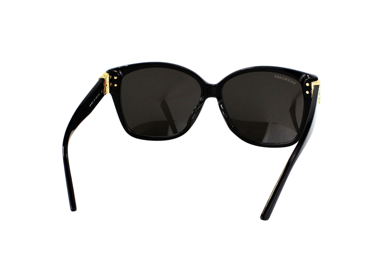 https://d2cva83hdk3bwc.cloudfront.net/balenciaga-bb0135sa-001-59-sunglasses-in-black-acetate-frame-gold-bb-with-grey-lenses-4.jpg