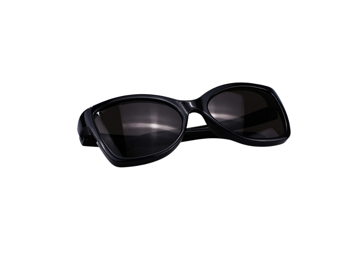 https://d2cva83hdk3bwc.cloudfront.net/balenciaga-bb0151s-001-58-sunglasses-in-black-acetate-frame-with-logo-grey-lenses-5.jpg