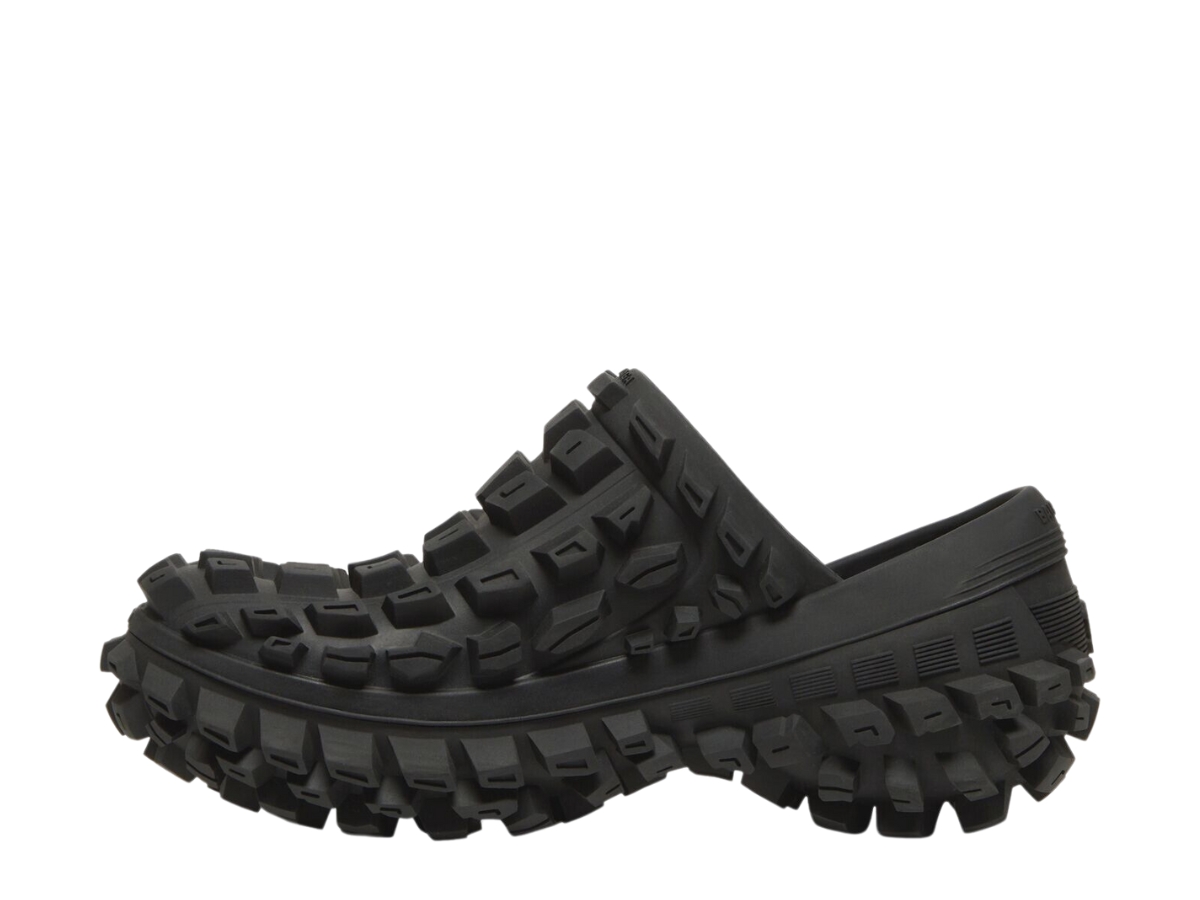 https://d2cva83hdk3bwc.cloudfront.net/balenciaga-bouncer-clog-in-black-rubber-2.jpg