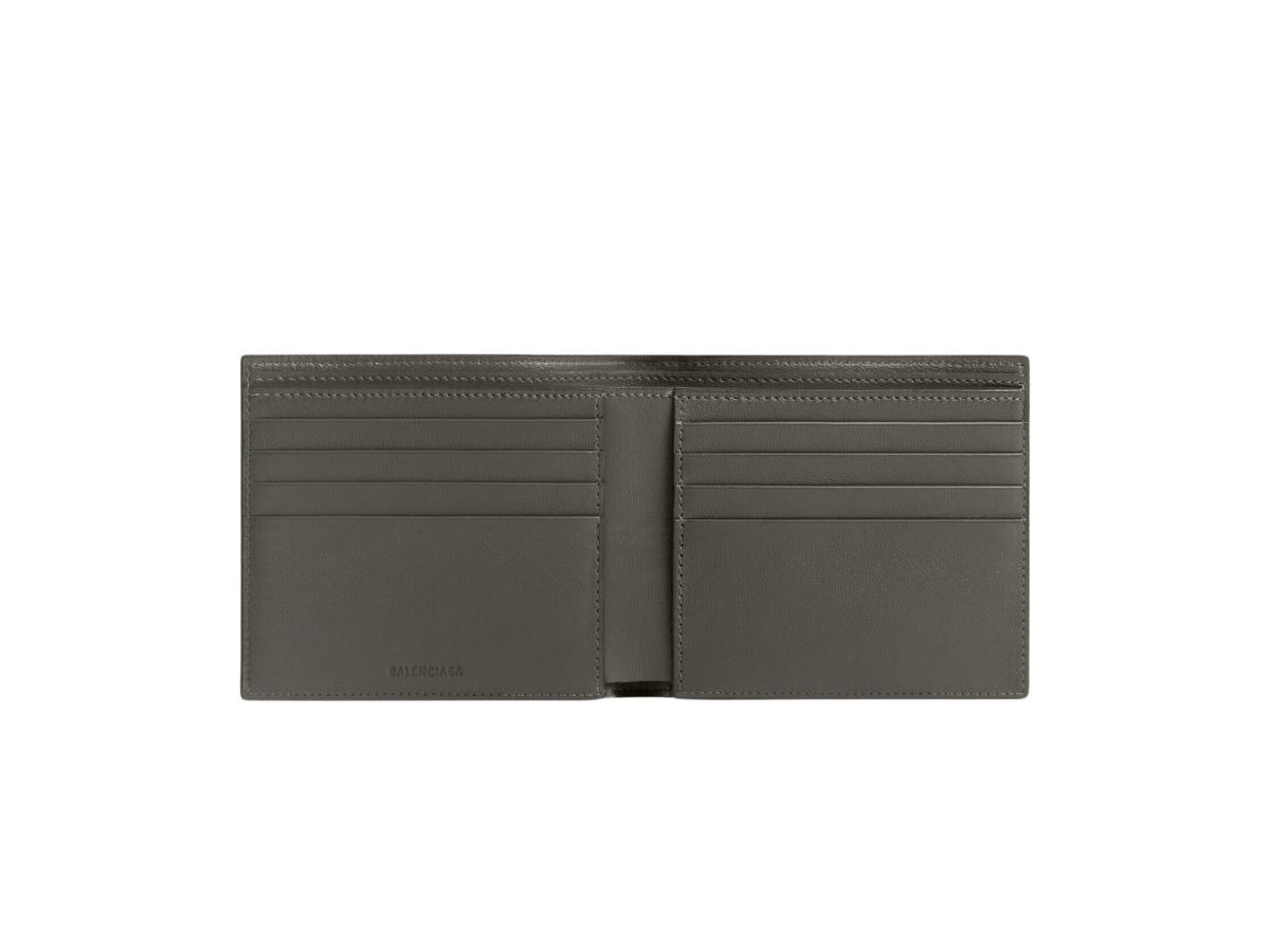 https://d2cva83hdk3bwc.cloudfront.net/balenciaga-cash-square-folded-wallet-in-grained-calfskin-with-8-card-slots-2-bill-pockets-dark-green-white-2.jpg