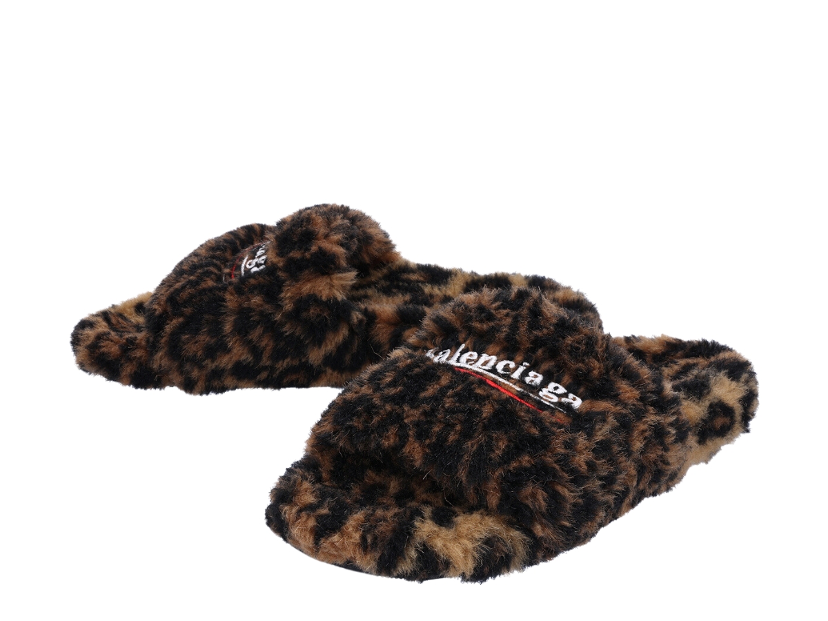 https://d2cva83hdk3bwc.cloudfront.net/balenciaga-faux-fur-logo-slides-multicolor-3.jpg