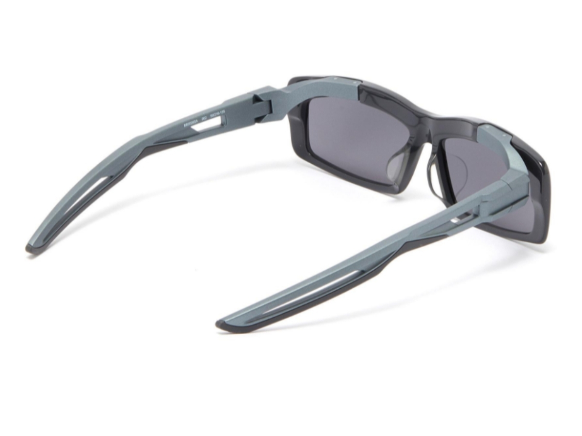 https://d2cva83hdk3bwc.cloudfront.net/balenciaga-hybrid-rectangle-acetate-sunglasses-black-grey-3.jpg