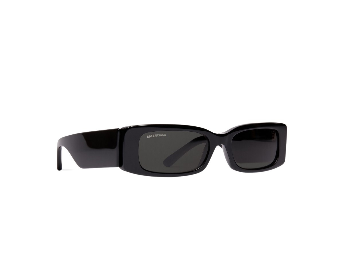 https://d2cva83hdk3bwc.cloudfront.net/balenciaga-max-rectangle-sunglasses-in-black-eastman-acetate-renew-with-rectangle-shape-black-lense-2.jpg