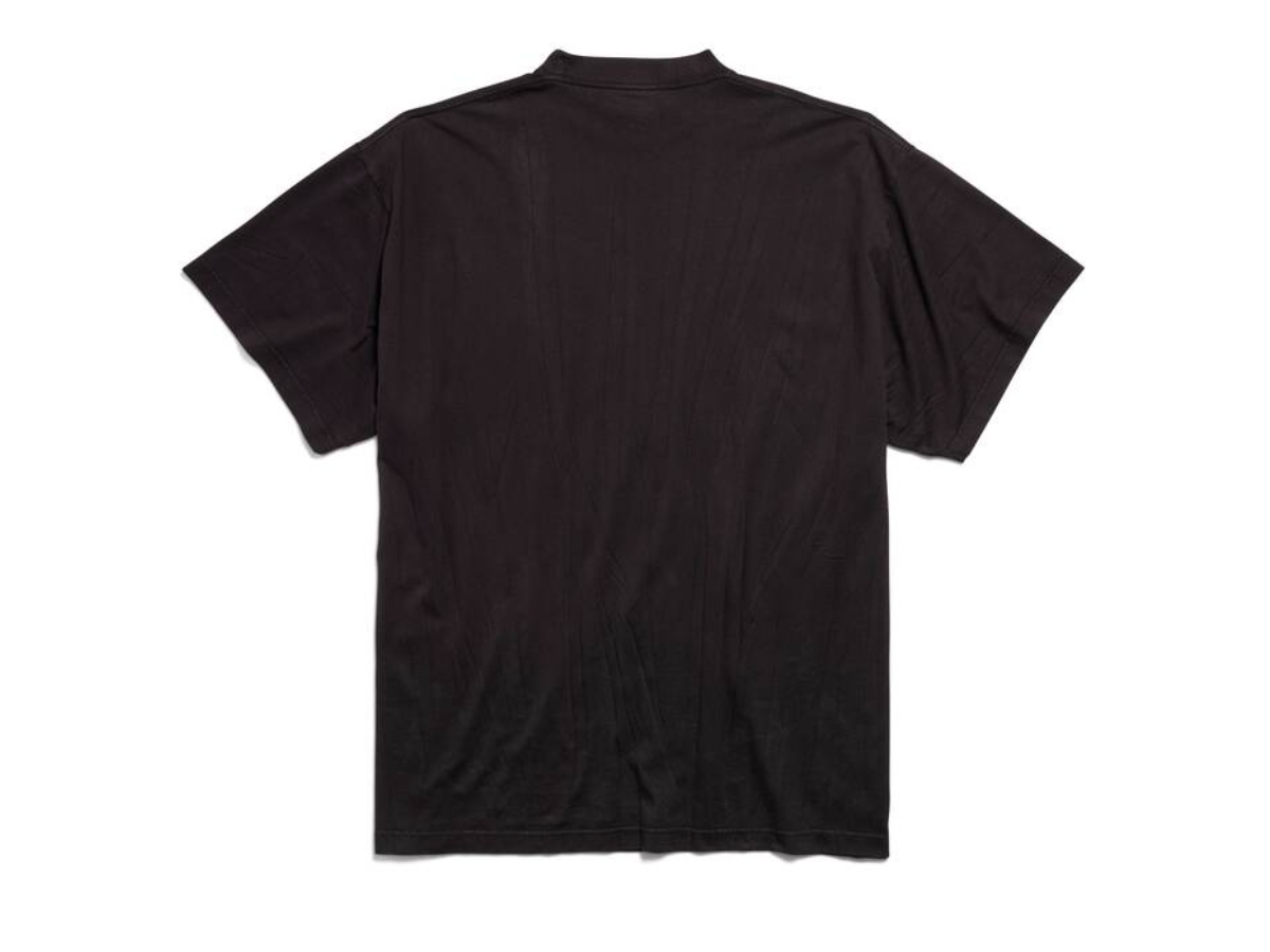 https://d2cva83hdk3bwc.cloudfront.net/balenciaga-metal-bb-stencil-t-shirt-oversized-black-white-2.jpg