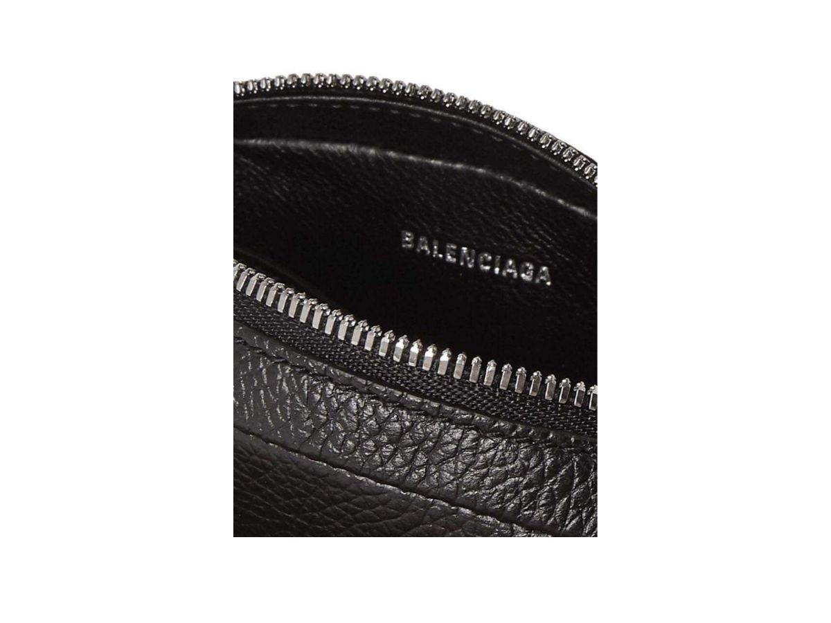 https://d2cva83hdk3bwc.cloudfront.net/balenciaga-pouch-camera-leather-black-3.jpg
