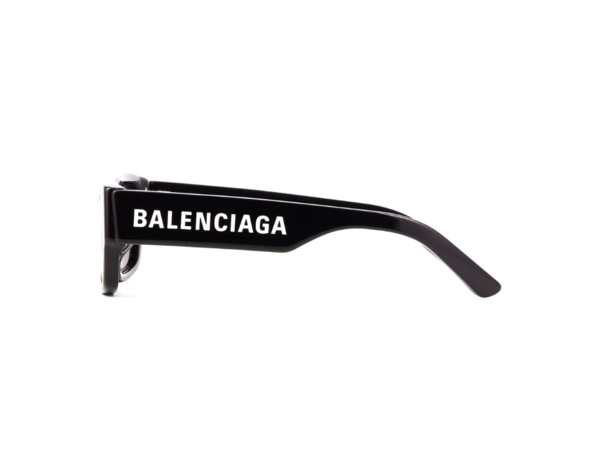 https://d2cva83hdk3bwc.cloudfront.net/balenciaga-sunglasses-in-rectangular-frame-with-logo-print-black-2.jpg