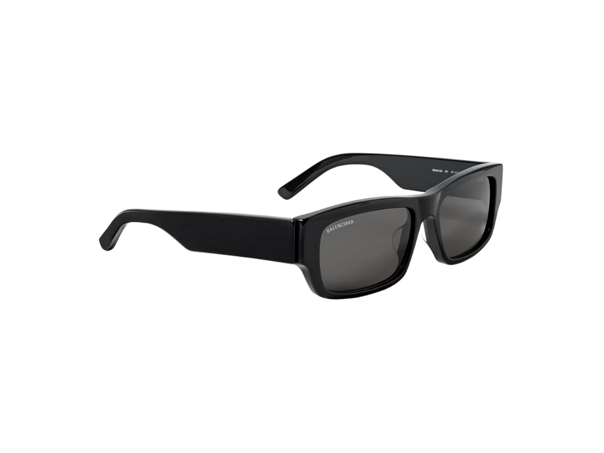 https://d2cva83hdk3bwc.cloudfront.net/balenciaga-sunglasses-in-rectangular-frame-with-logo-print-black-3.jpg