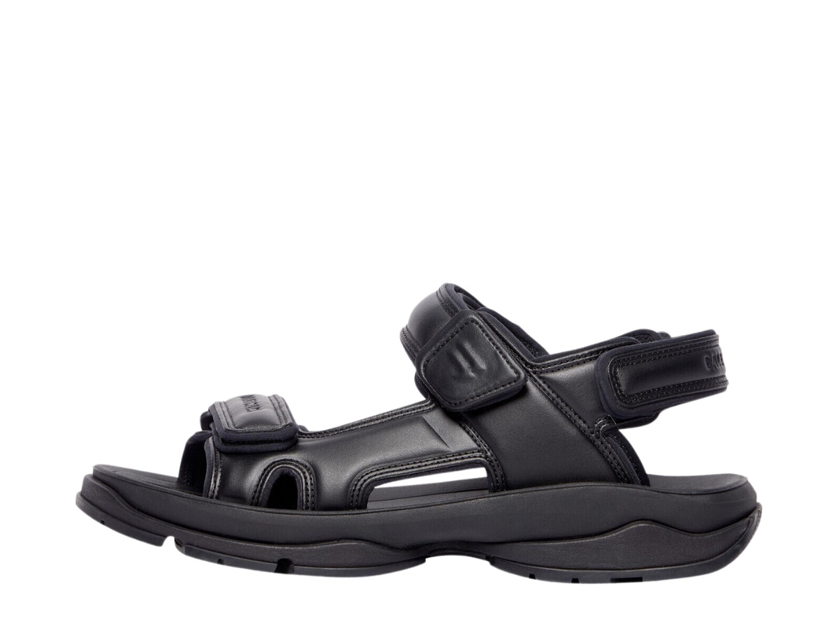 https://d2cva83hdk3bwc.cloudfront.net/balenciaga-tourist-sandal-in-technical-material-black--w--2.jpg