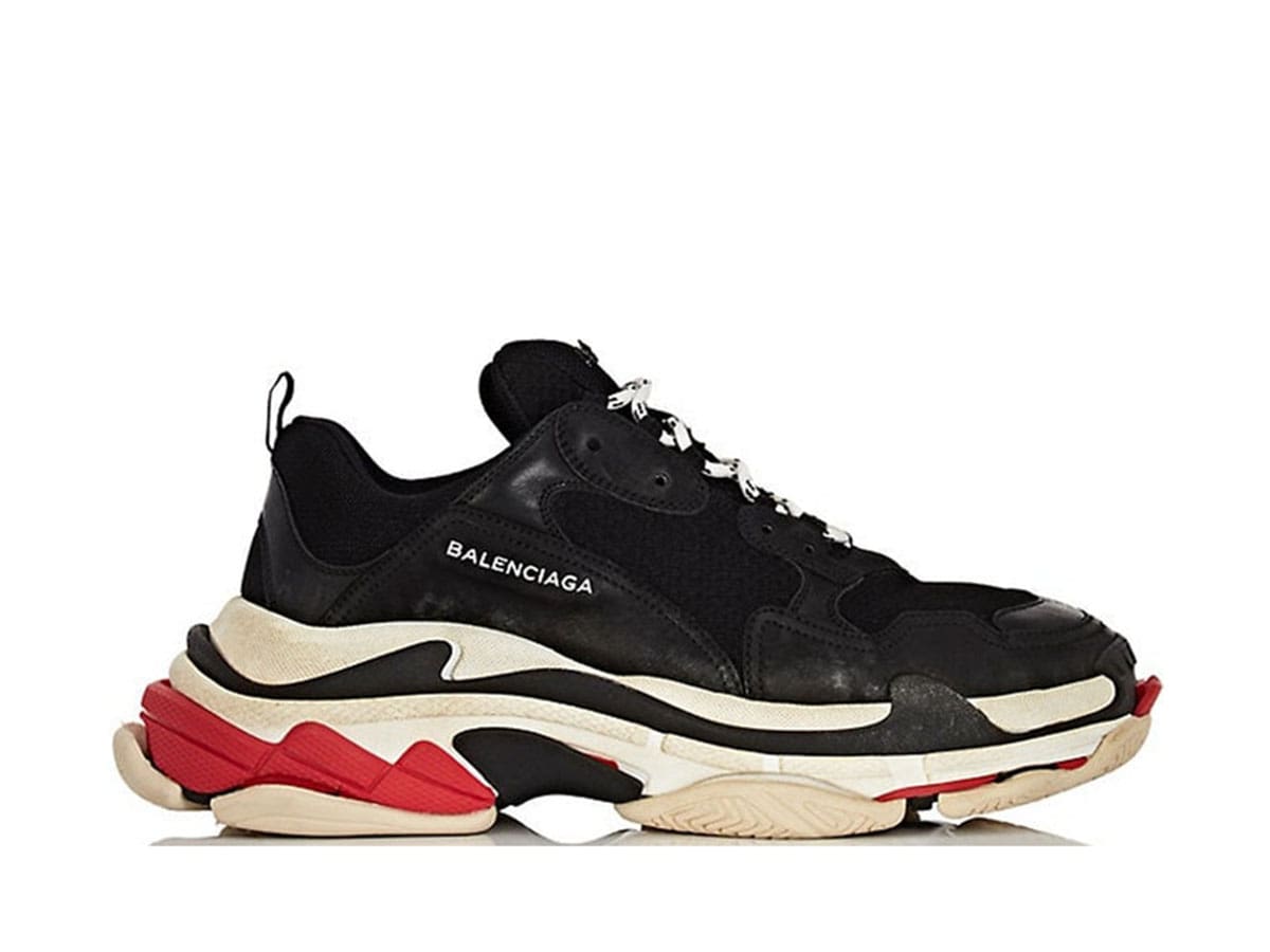 https://d2cva83hdk3bwc.cloudfront.net/balenciaga-triple-s-black-white-red-w-2018-1.jpg