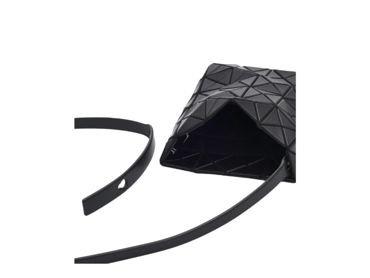 https://d2cva83hdk3bwc.cloudfront.net/bao-sbbbbimpmcbmb-bao-bao-issey-miyake-prism-matte-crossbody-bag-matte-black-4.jpg