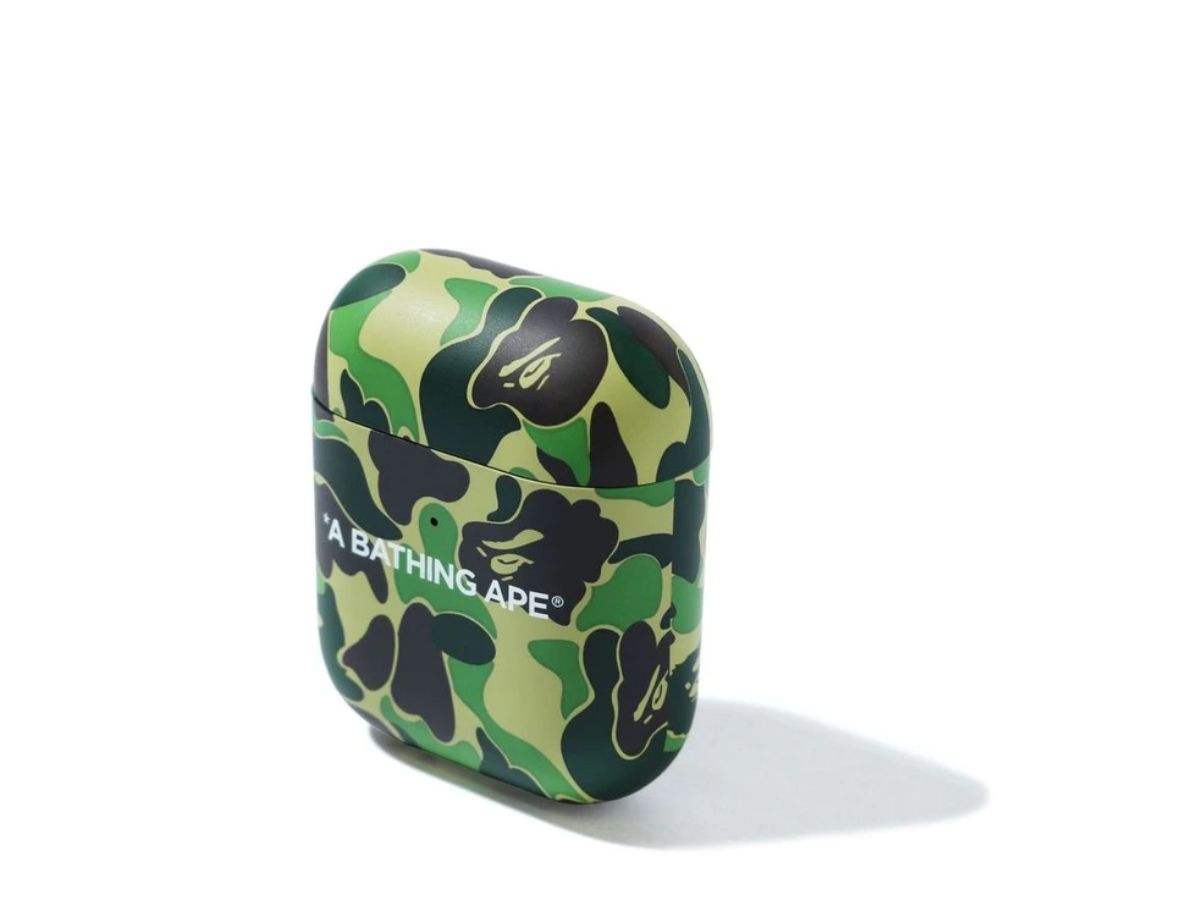 https://d2cva83hdk3bwc.cloudfront.net/bape-abc-camo-airpods-case-green-2.jpg