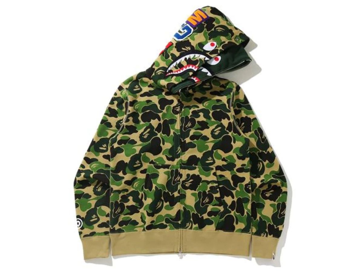 https://d2cva83hdk3bwc.cloudfront.net/bape-big-abc-camo-shark-wide-full-zip-double-hoodie-green-2.jpg