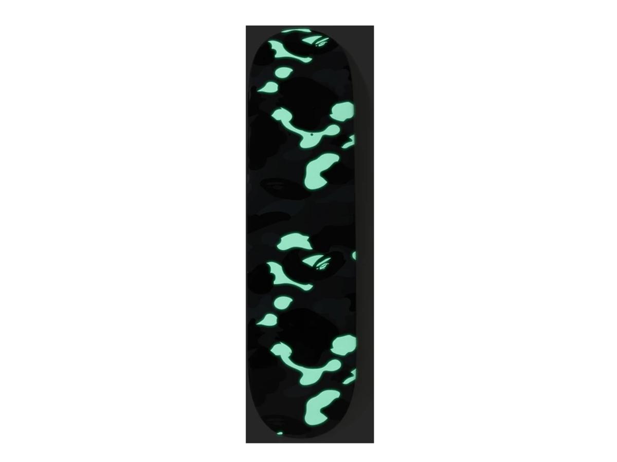 https://d2cva83hdk3bwc.cloudfront.net/bape-city-camo-skateboard-deck-black-2.jpg