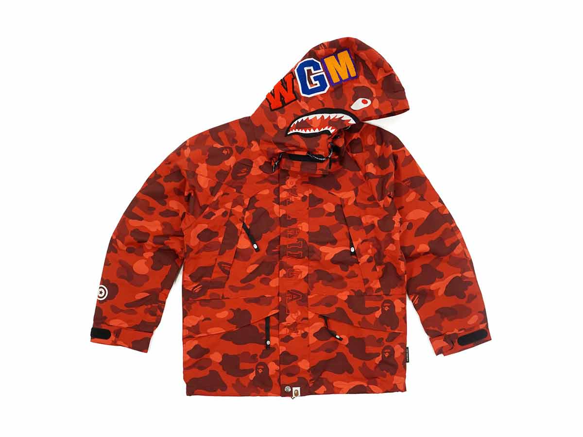 https://d2cva83hdk3bwc.cloudfront.net/bape-color-camo-shark-snowboard-jacket-red-1.jpg