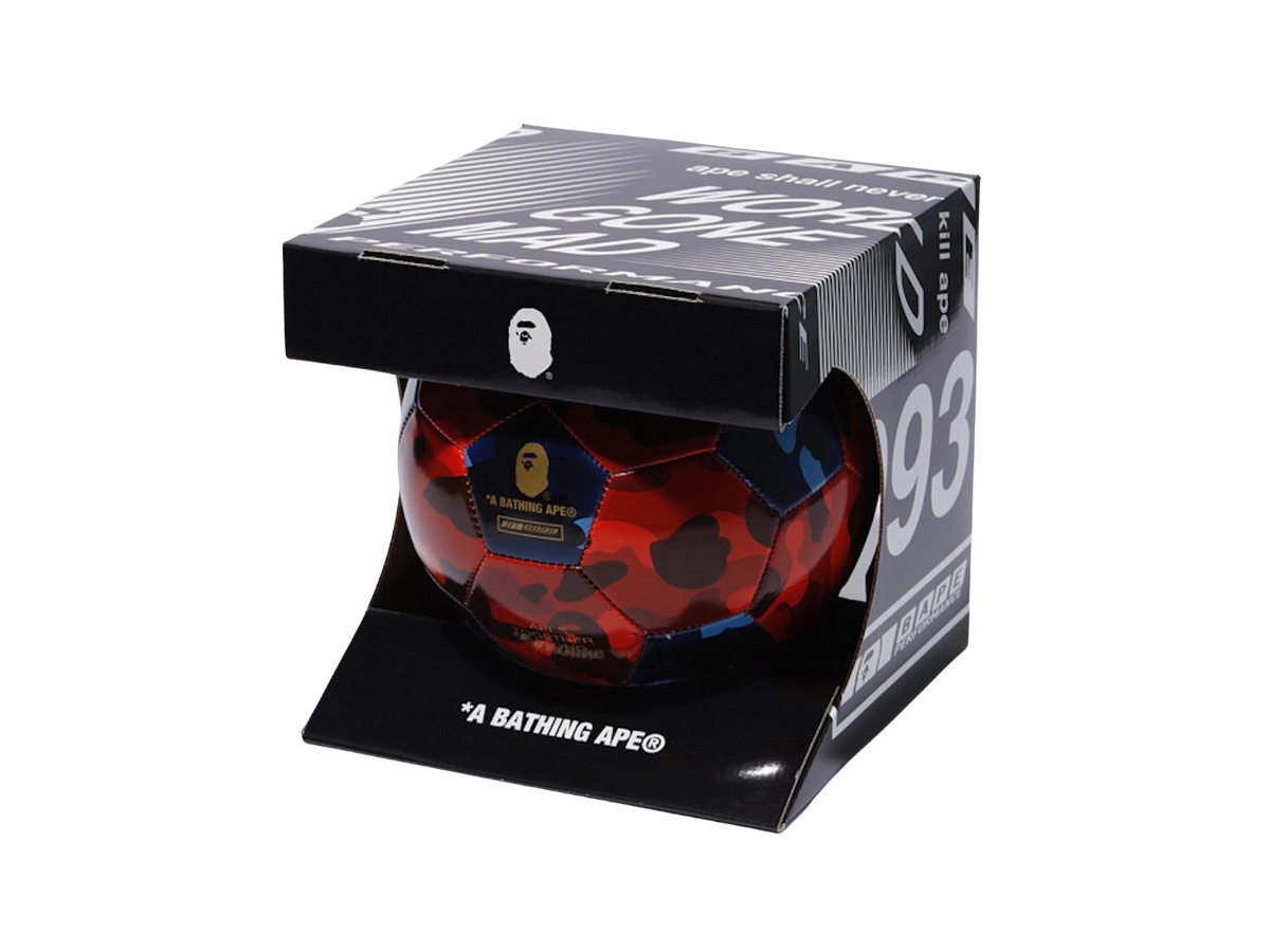 ボール A BATHING APE - Bape color camo soccer ball BAPE ABC CAMO SOCCER BALL - MULTI – Undefeated