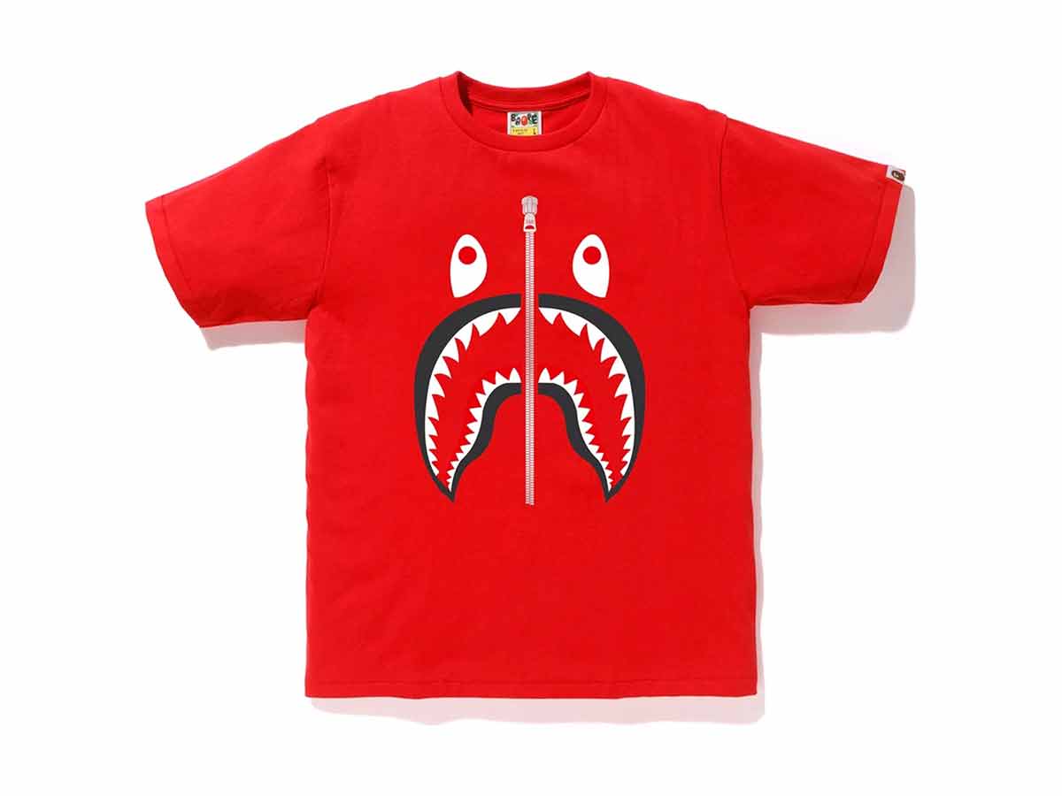 https://d2cva83hdk3bwc.cloudfront.net/bape-shark-tee-red-1.jpg