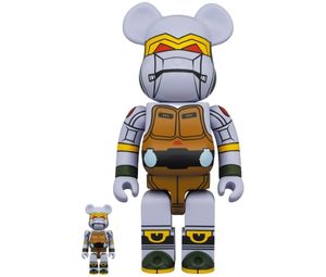 BE@RBRICK Hat And Poncho Mickey Set 400% + 100% | SASOM