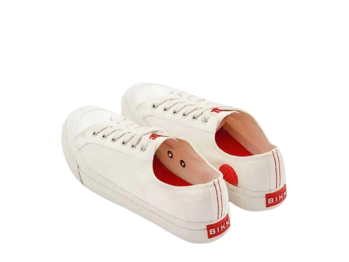 https://d2cva83hdk3bwc.cloudfront.net/bikk--basic--white-sneakers-4.jpg