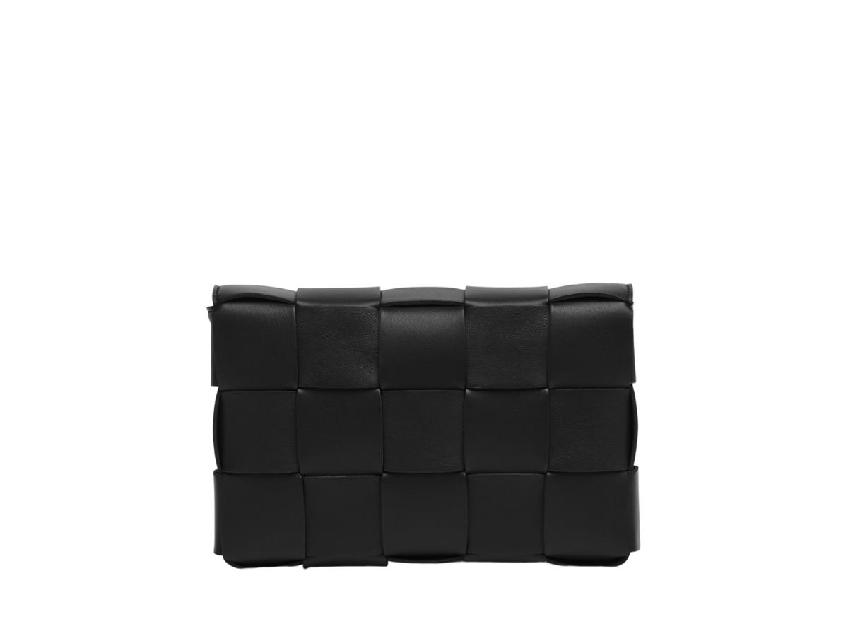 https://d2cva83hdk3bwc.cloudfront.net/botteaga-veneta-cassette-in-intreccio-leather-with-gold-finish-black-2.jpg