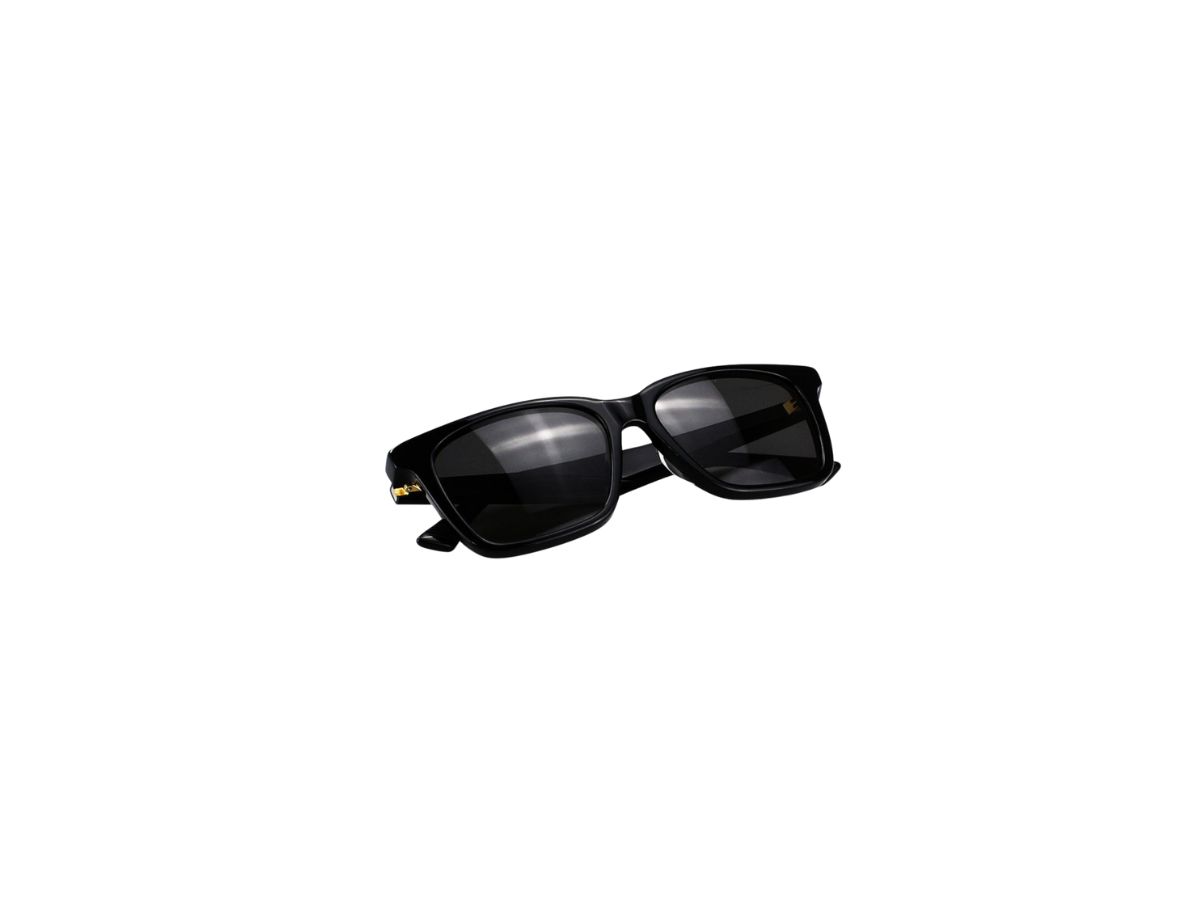 https://d2cva83hdk3bwc.cloudfront.net/bottega-veneta-bv1094sa-sunglasses-in-black-plastic-frame-with-grey-lens-6.jpg