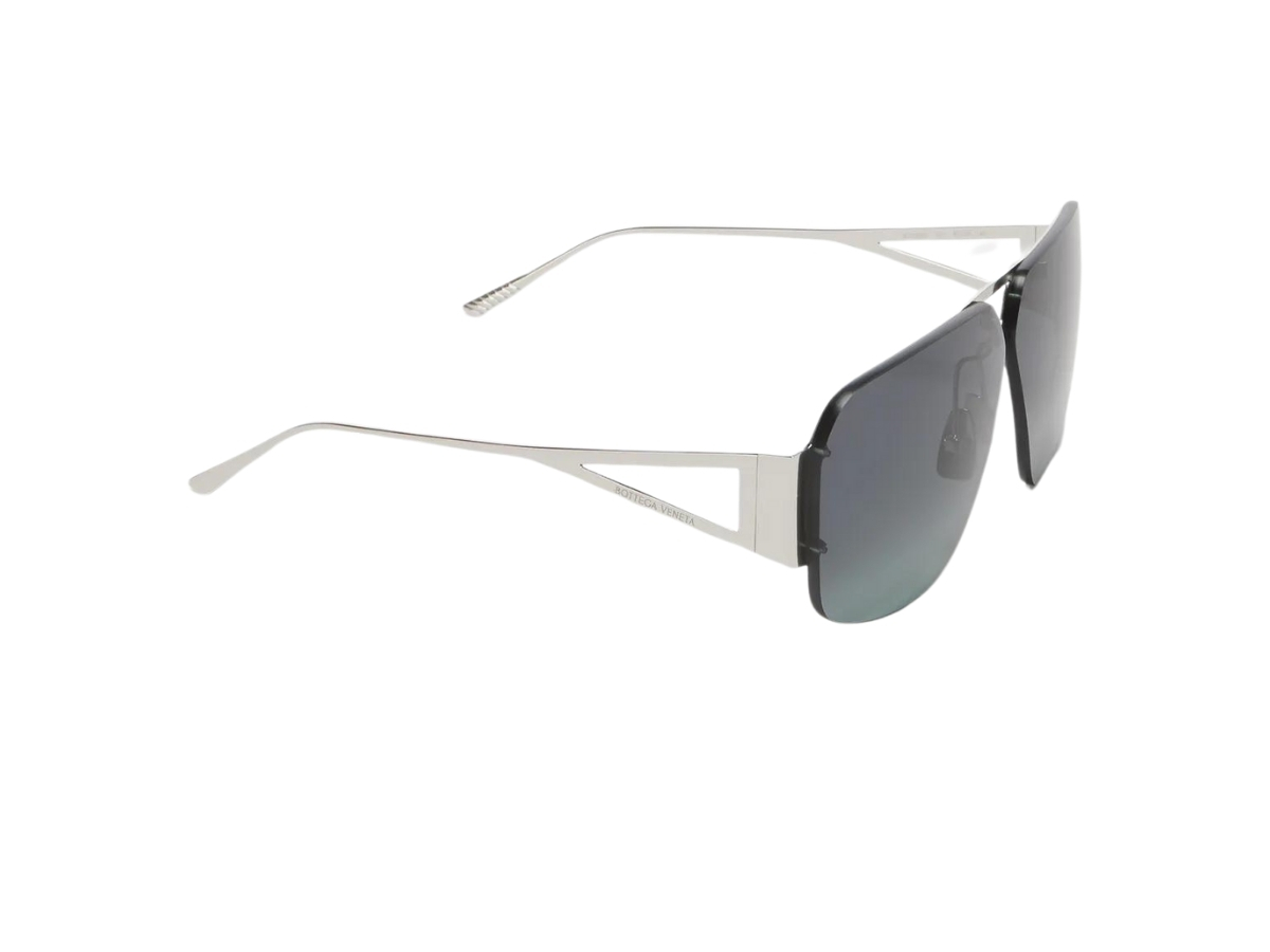 https://d2cva83hdk3bwc.cloudfront.net/bottega-veneta-classic-aviator-sunglasses-in-silver-metal-frame-with-blue-lens-2.jpg