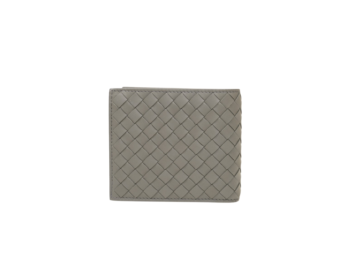 https://d2cva83hdk3bwc.cloudfront.net/bottega-veneta-folding-wallet-in-lambskin-plain-leather-with-8-cards-grey-1.jpg