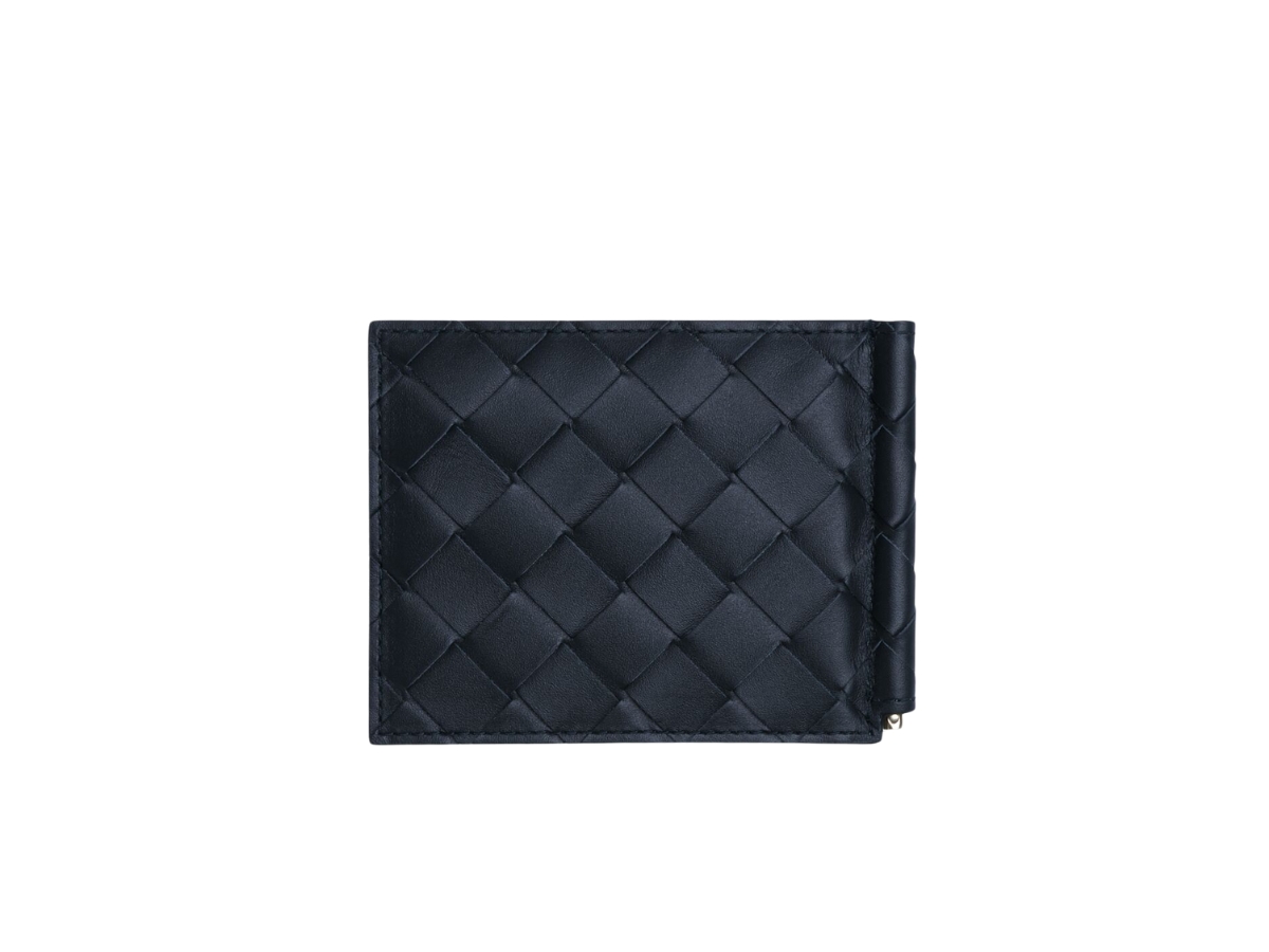 https://d2cva83hdk3bwc.cloudfront.net/bottega-veneta-intrecciato-bill-clip-wallet-in-calfskin-with-silver-finish-hardware-space-pollen-3.jpg