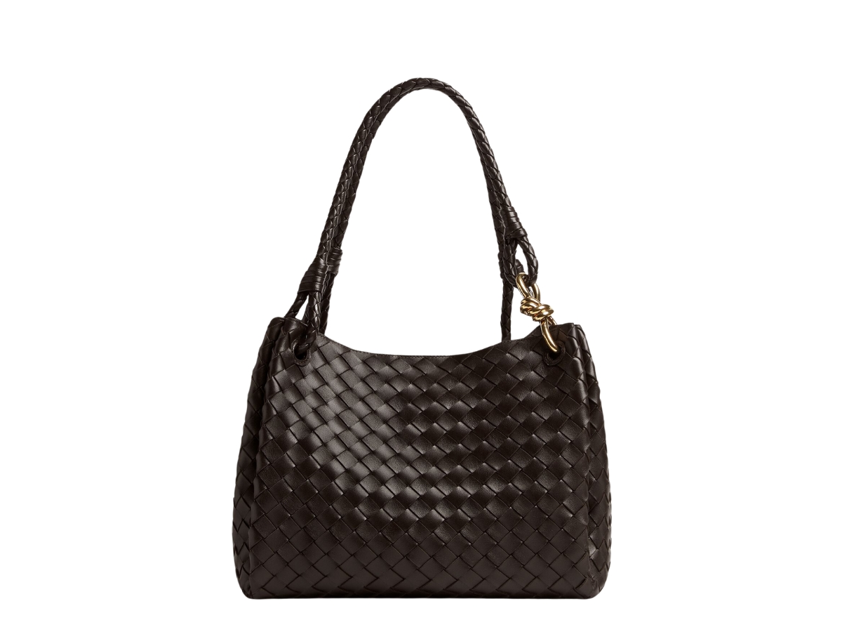 https://d2cva83hdk3bwc.cloudfront.net/bottega-veneta-large-parachute-in-lambskin-with-brass-finish-hardware-fondant-1.jpg