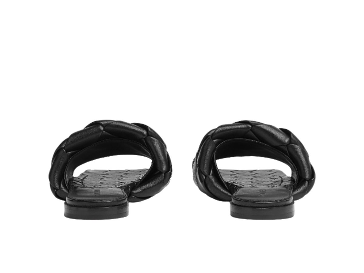 https://d2cva83hdk3bwc.cloudfront.net/bottega-veneta-lido-flat-sandal-black-3.jpg