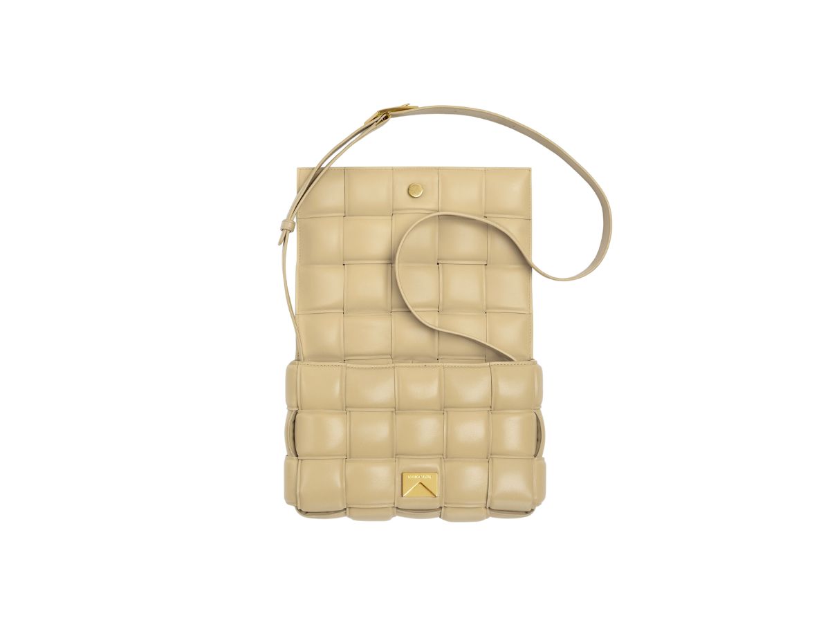 https://d2cva83hdk3bwc.cloudfront.net/bottega-veneta-padded-cassette-in-intreccio-lambskin-leather-with-gold-finish-hardware-porridge-2.jpg