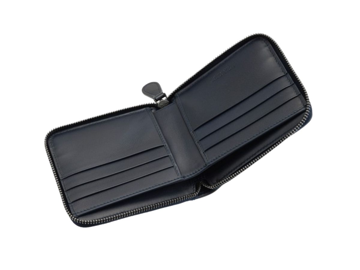 https://d2cva83hdk3bwc.cloudfront.net/bottega-veneta-round-zipper-wallet-black-3.jpg