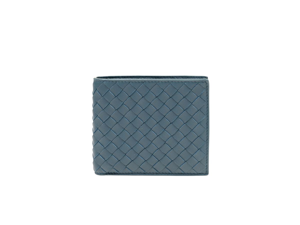 https://d2cva83hdk3bwc.cloudfront.net/bottega-veneta-short-8-cards-wallet-blue-1.jpg