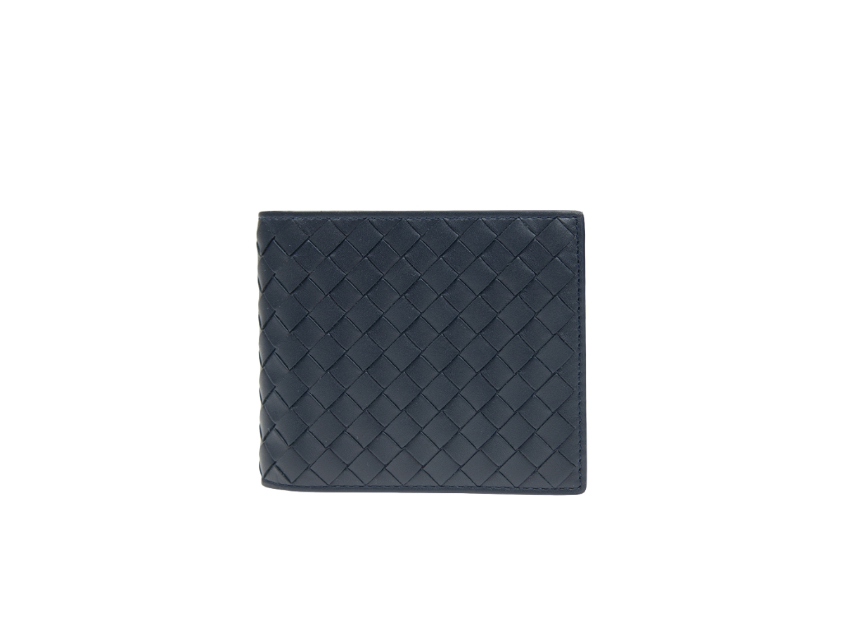 https://d2cva83hdk3bwc.cloudfront.net/bottega-veneta-short-8-cards-wallet-light-tourmarine-1.jpg