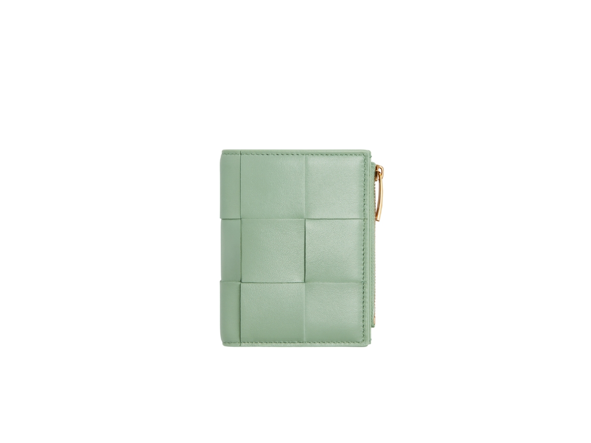 ☆BOTTEGA VENETA☆ CASSETTE Intreccio Small Zip 折り財布♪ Bottega Veneta® Women's Cassette Compact Zip Around Wallet