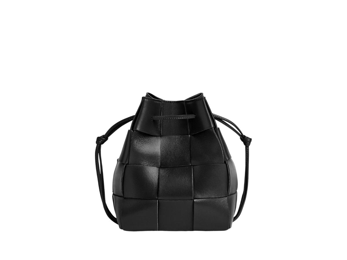 https://d2cva83hdk3bwc.cloudfront.net/bottega-veneta-small-cassette-bucket-bag-in-lambskin-with-gold-finish-hardware-black-1.jpg